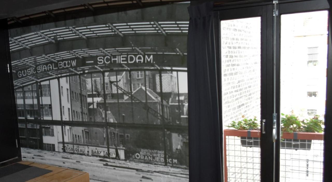 De Gusto Panzió Schiedam Kültér fotó